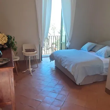 Bed & Breakfast Lally's Garden